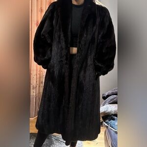 Vintage Black diamond Mink fur coat. Used, excellent condition worn only twice